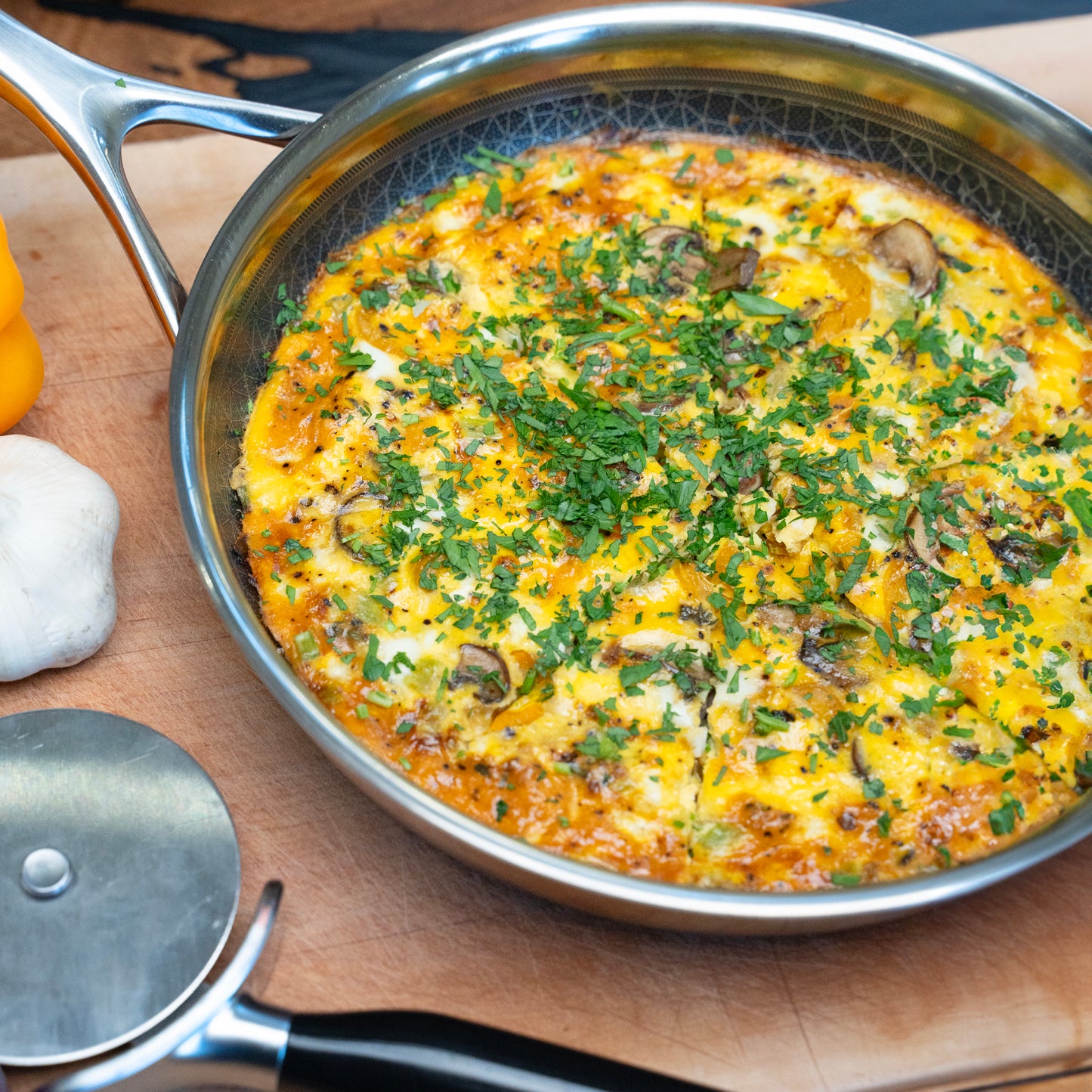 DiamondClad™ 10-Inch Thermowave™ Hybrid Frying Pan